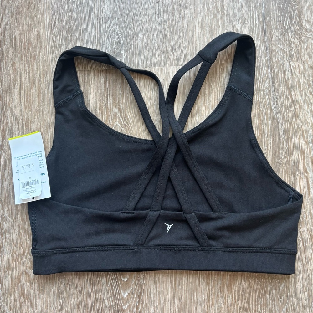 NWT Black Sports Bra - Old Navy - Women’s US Medium - Picture 2 of 4